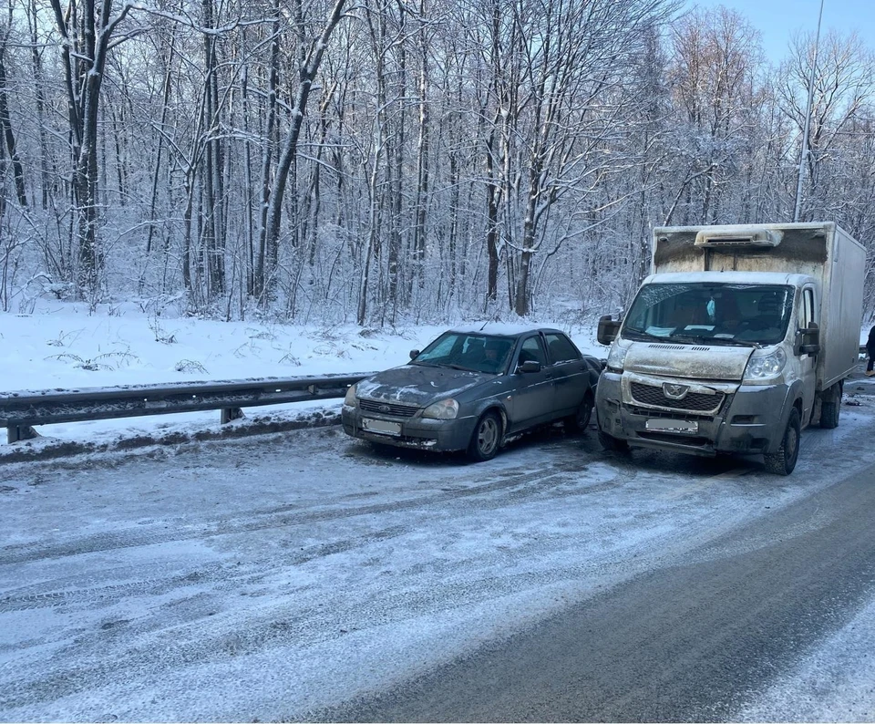 В аварии пострадал пассажир "Приоры". Фото: ГУ МВД по Самарской области