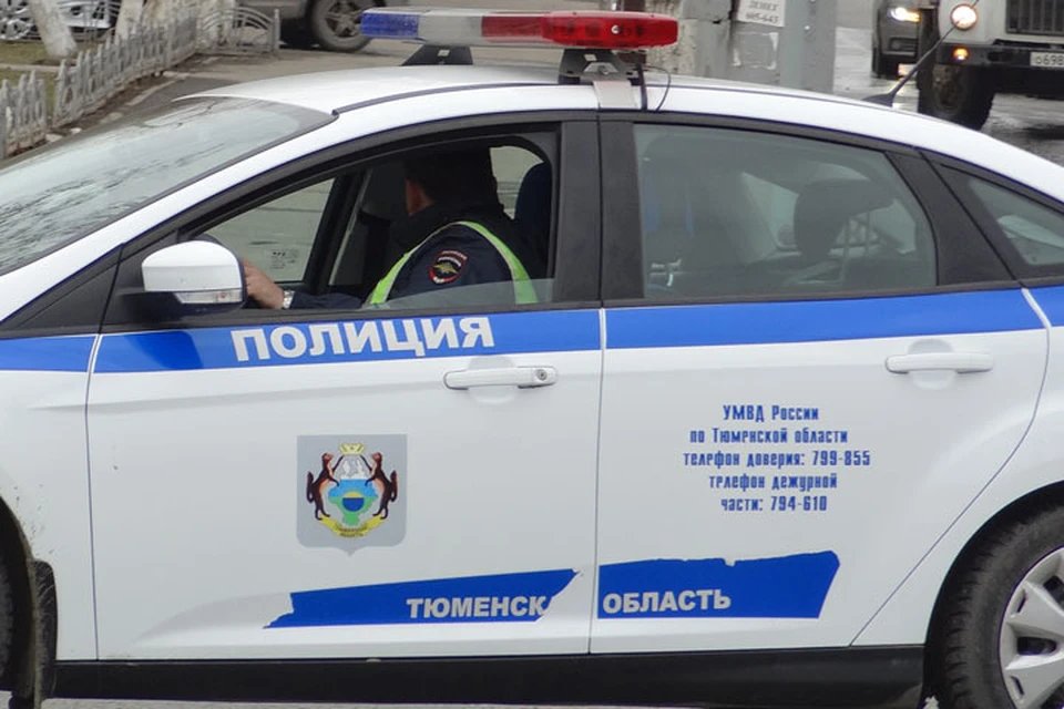 Тюменец, помогавший старушке собрать мебель, украл у нее телефон.
