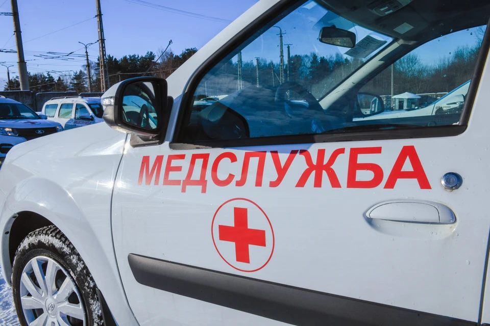 Медучреждения Смоленской области получили 69 автомобилей скорой помощи в 2021 году. Фото: страница губернатора Алексея Островского в соцсетях.