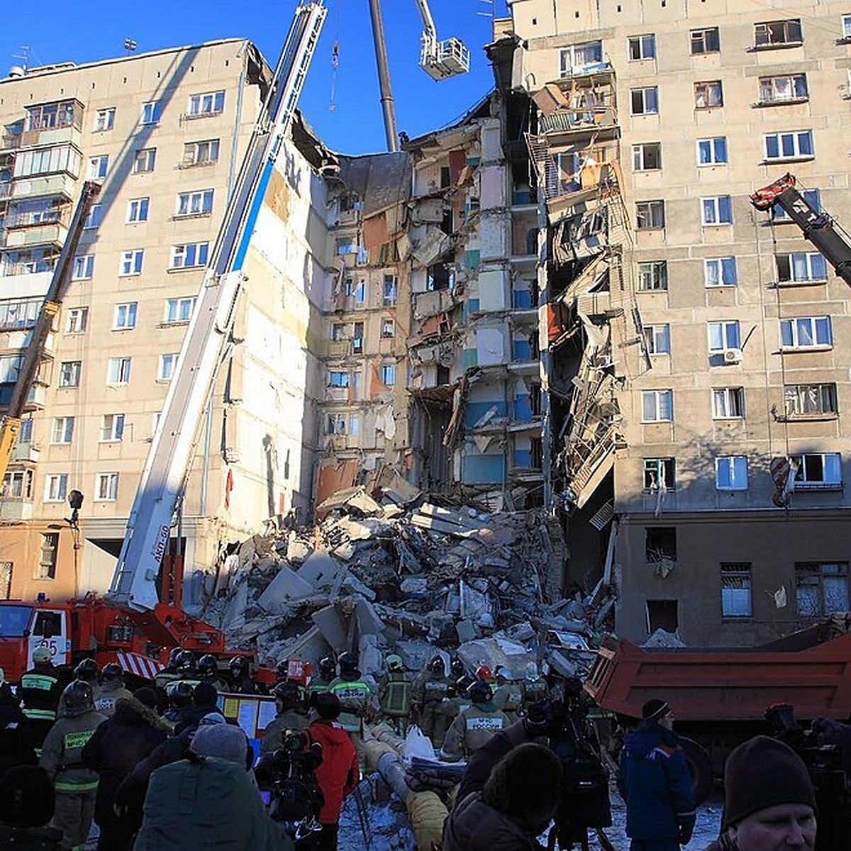 Вспоминаем магнитогорскую трагедию: что известно о причинах взрыва в жилом  доме и как живет чудом выживший мальчик спустя три года - KP.RU