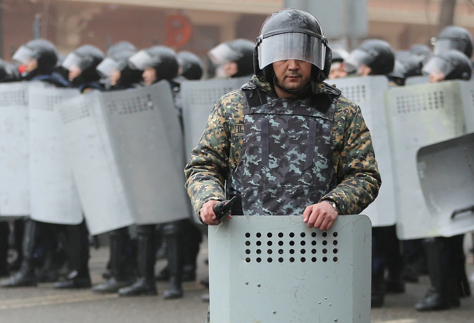 Силовики Казахстана не смогли оперативно ответить на вызов бунтарей.
