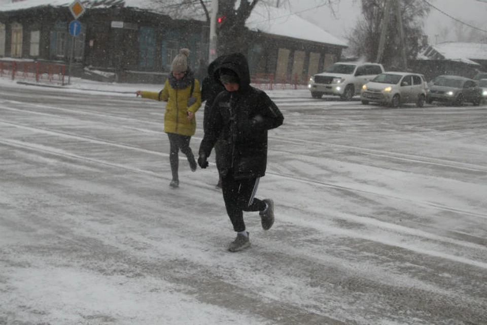 Снег и метели обещают 11 января в Иркутской области