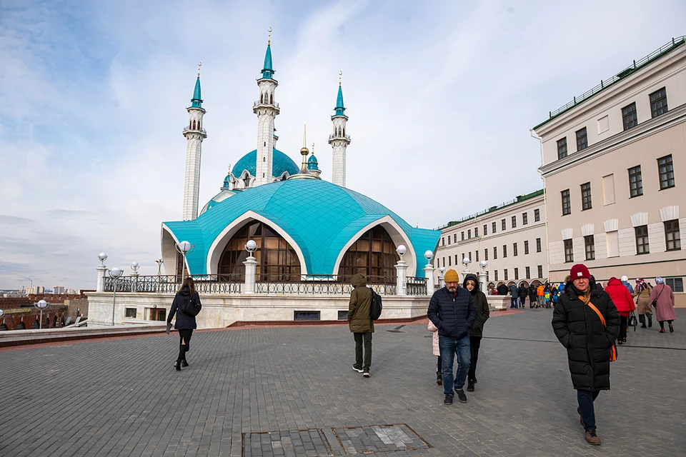 В Казани аж 40% горожан считают доброту и отзывчивость своими главными чертами