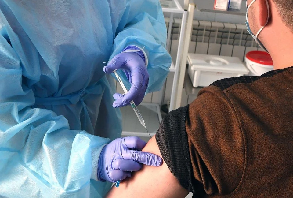 Казахстанцы могут выбрать из трех вакцин от коронавируса