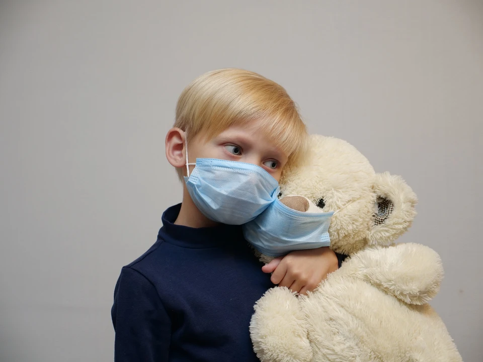 С приходом омикрона дети будут чаще болеть коронавирусом.