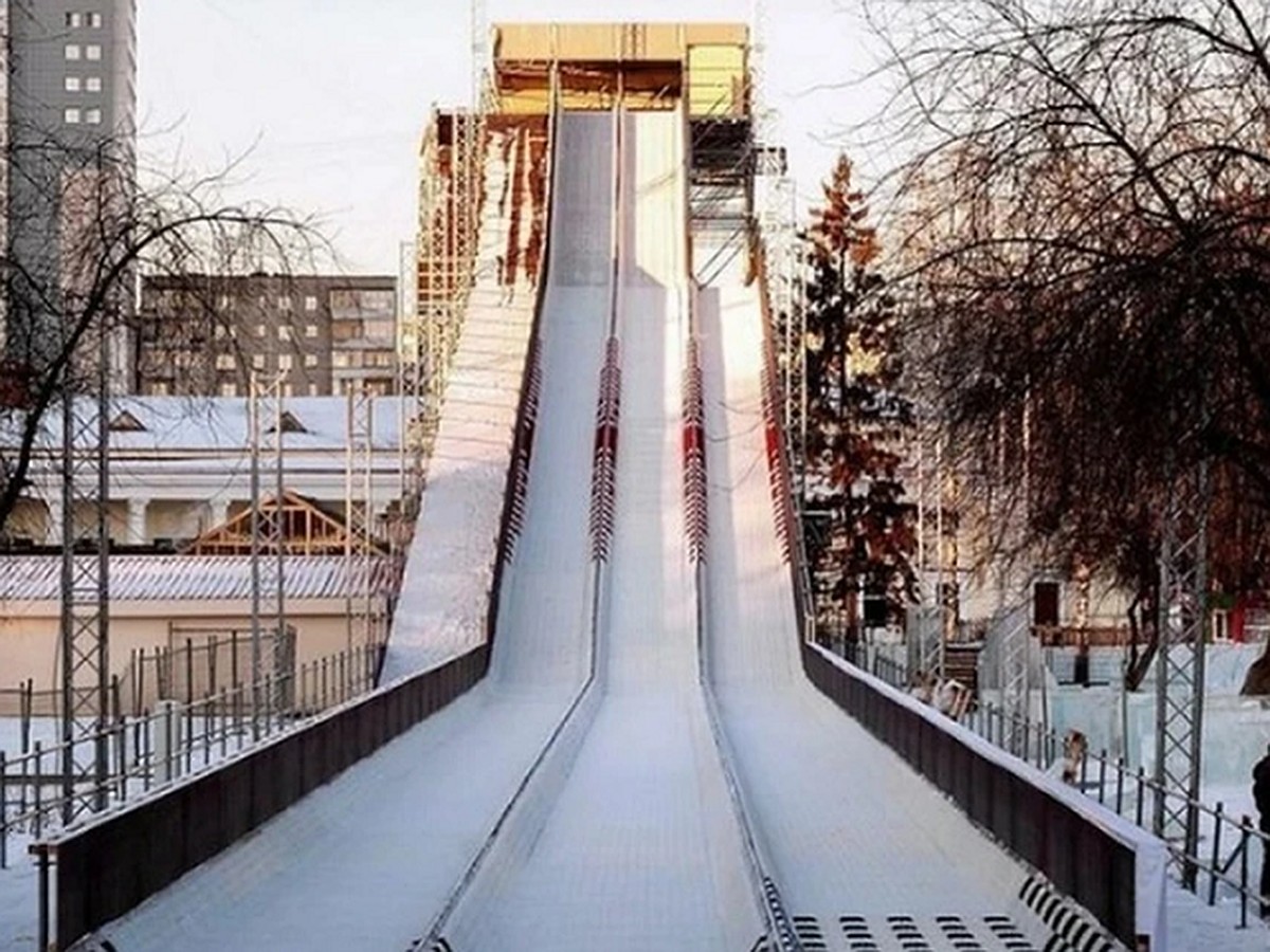 В парке Маяковского объяснили, почему 17-метровая горка платная - KP.RU