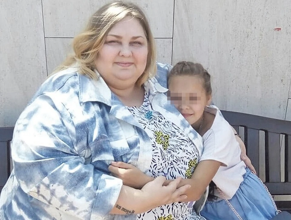 Сейчас Ксении, как может, помогает ее 14-летняя дочка Варя.