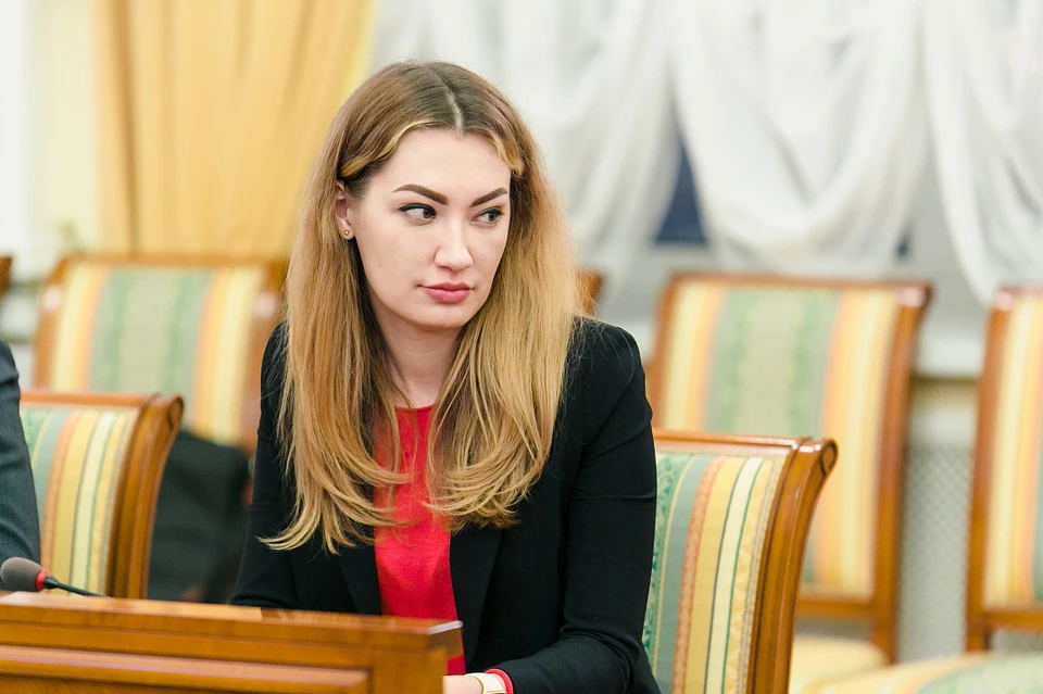 Анна Головина снова стала министром. Фото: правительство Мурманской области