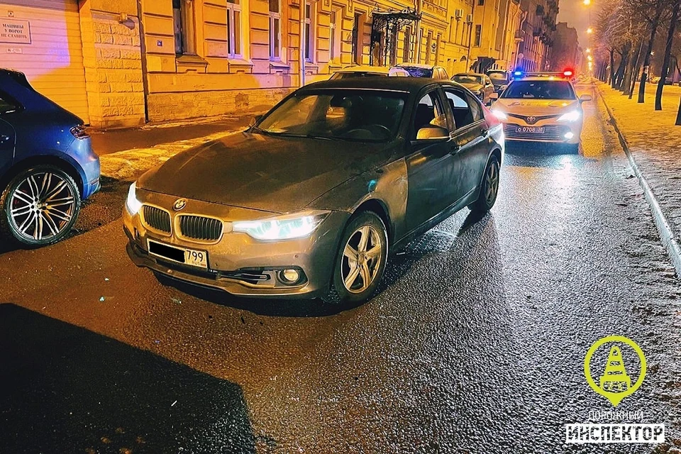 Бесправника на каршеринге ловили в центре Петербурга. Фото: vk.com/dorinspb