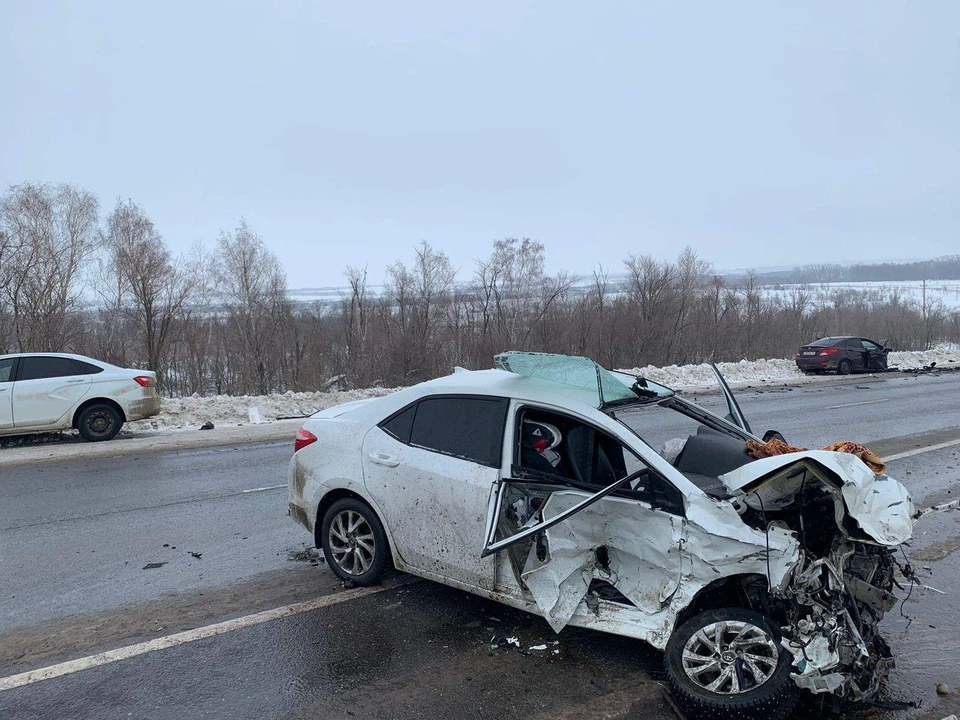 В Самарской области водитель спровоцировал массовую аварию и погиб. ФОТО: ГУ МВД по Самарской области