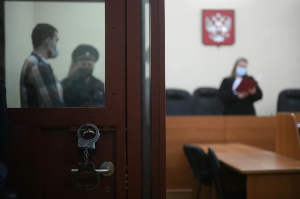 Евгений Быков обвиняется по статье 290 УК РФ