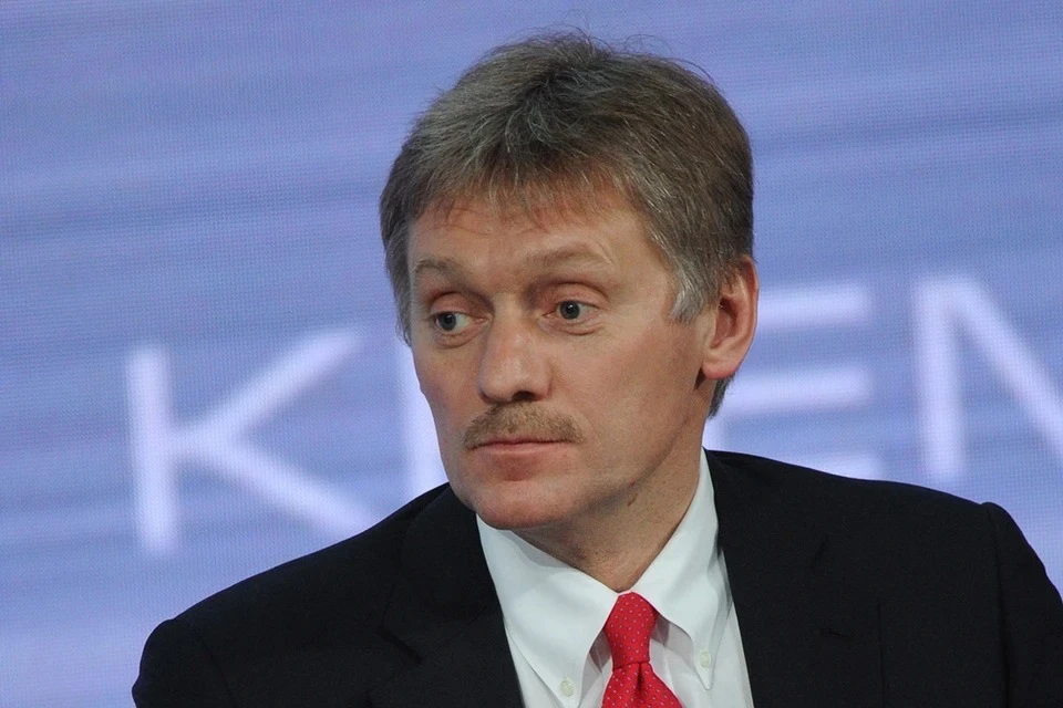 Песков заявил, что маневры российских военных кораблей в Черном море соответствуют международному праву