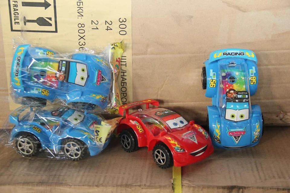Более 30 тысяч незаконных игрушек обнаружили таможенники. Фото: пресс-служба дальневосточного таможенного управления