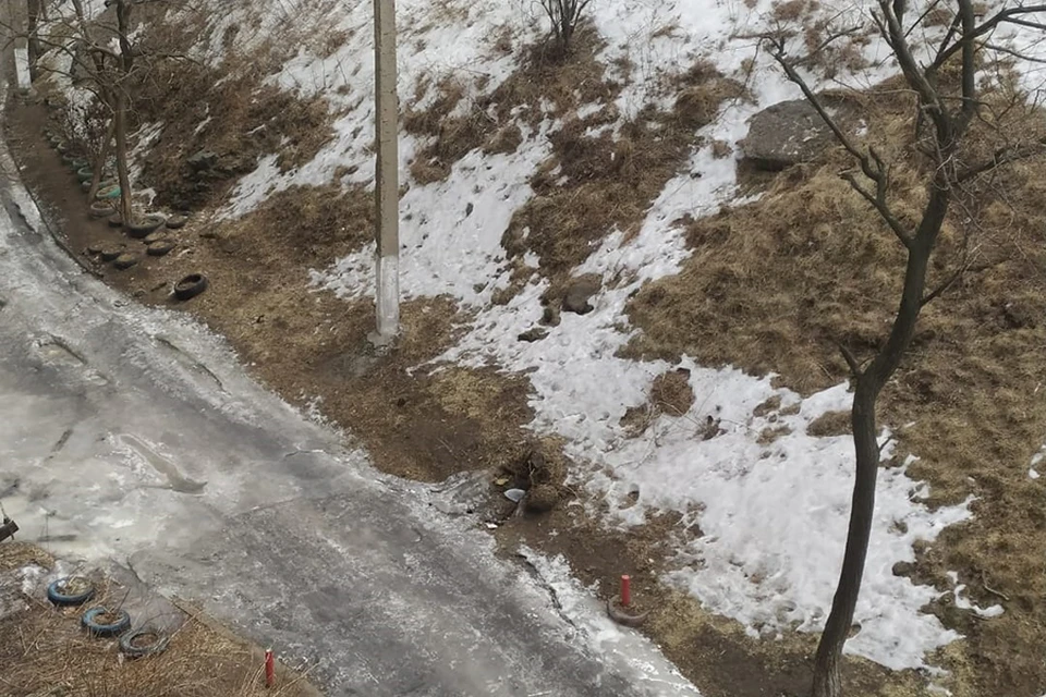 Утечка воды из канализации произошла из засоров. Фото: предоставлено КП