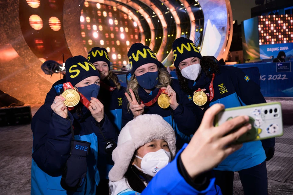 Пекинский университет иностранных языков отправил для помощи в проведении зимней Олимпиады более чем 900 волонтеров.