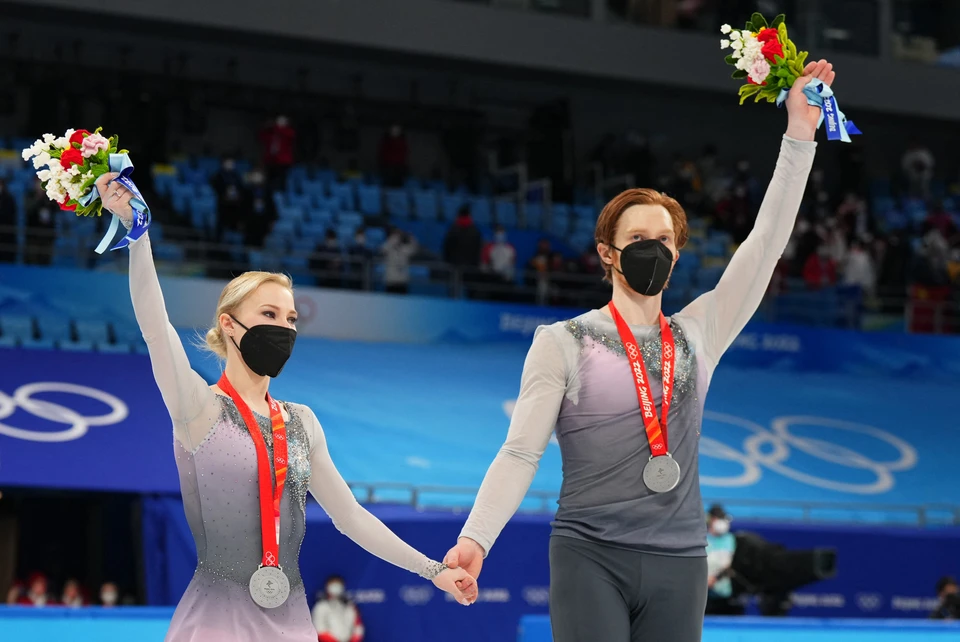 Российская пара Тарасова - Морозов выиграла серебро Олимпиады в Пекине.
