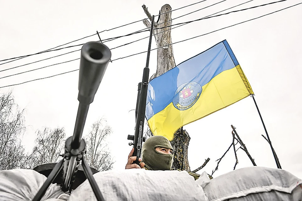 Батальоны территориальной обороны в Запорожье ждут «нападения России», пока ВСУ обстреливают города и поселки Донбасса.