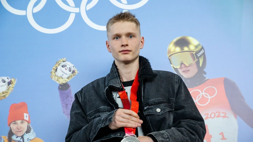 Молодой человек завоевал первую олимпийскую медаль в миксте прыжков с трамплина. Фото: пресс-служба Министерства спорта Татарстана