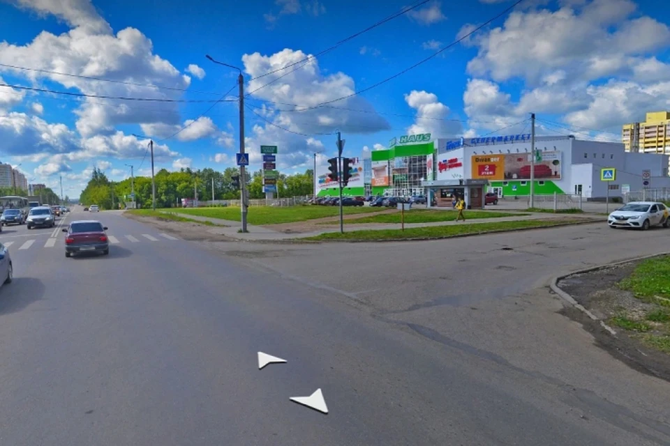 Дополнительные полосы обустроят на пересечении с Современной, где постоянно возникают заторы. Фото: yandex.ru/maps