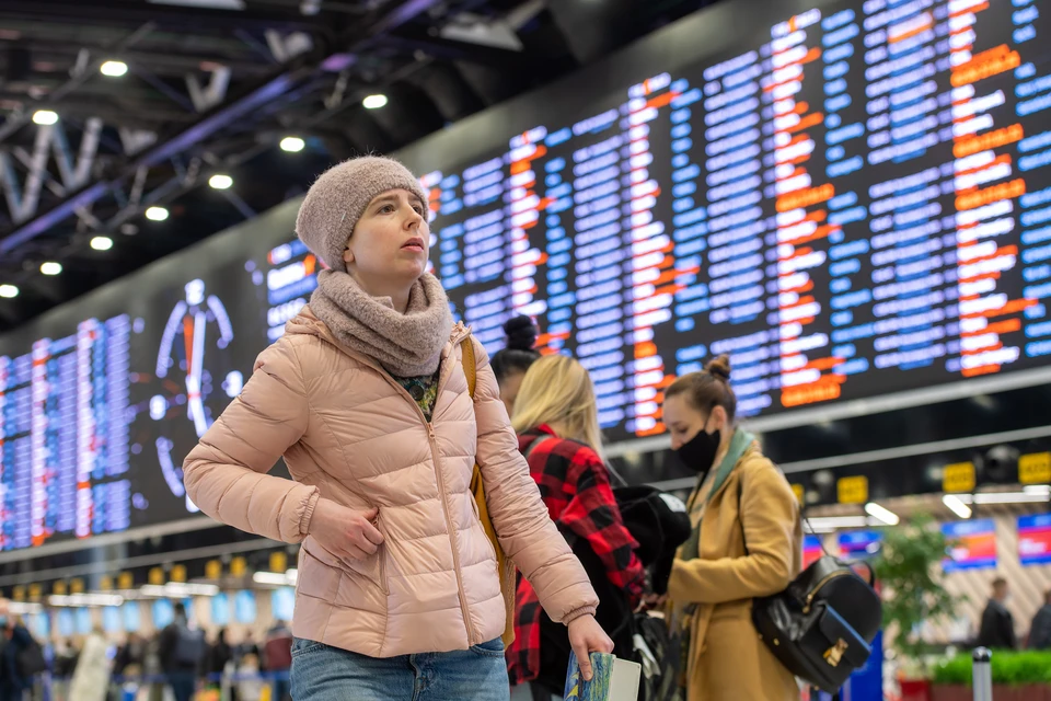 Около 150. Российские туристы. Туристы в России. Авиасообщение России с Нидерландами. Ростуризм авиасообщение фото.