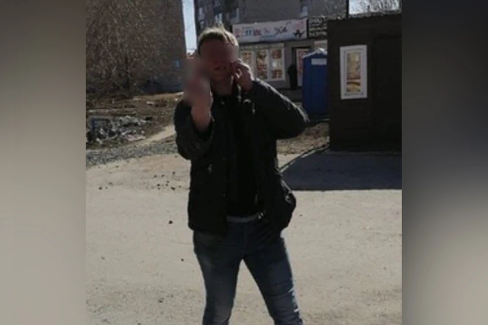 В Ачинске полицейские ищут очередных жертв «пинателя»-женоненавистника. Фото: t.me/achinsknabat