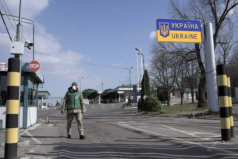 Погранпереход "Александровка-Вильча" с украинской стороны. Фото: politring.com