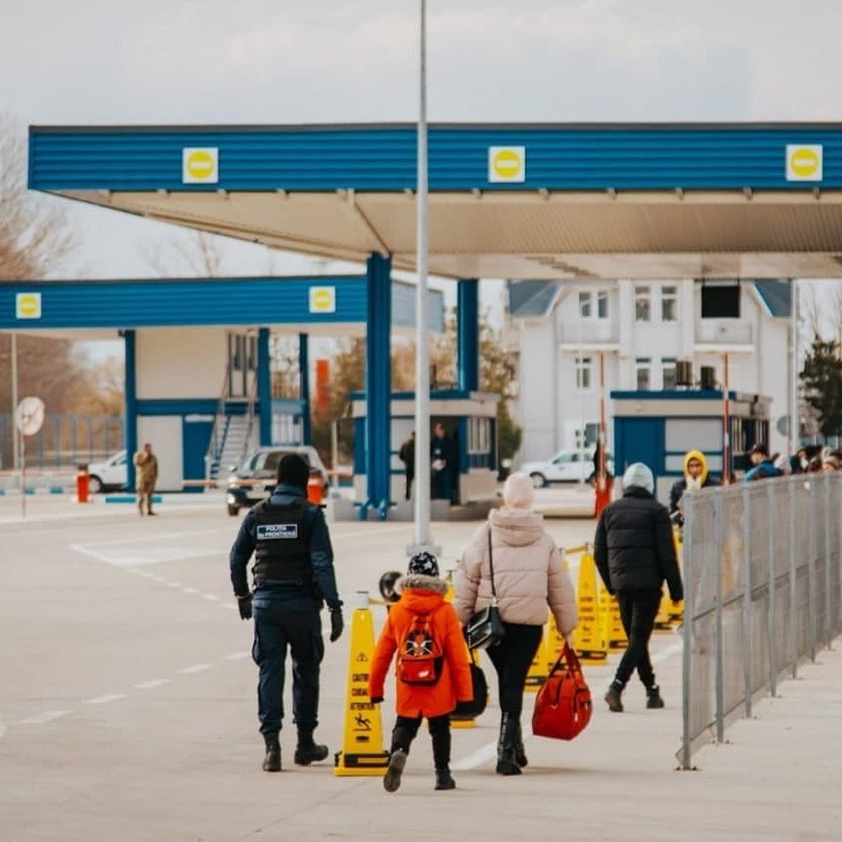 Молдова в шоке от беженцев: орут в центре Кишинева «Слава Украине!» и  дерутся в кафе и барах со всеми подряд - KP.RU