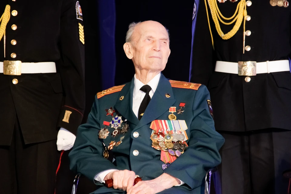Василию Михайловичу Астафьеву было 102 года.