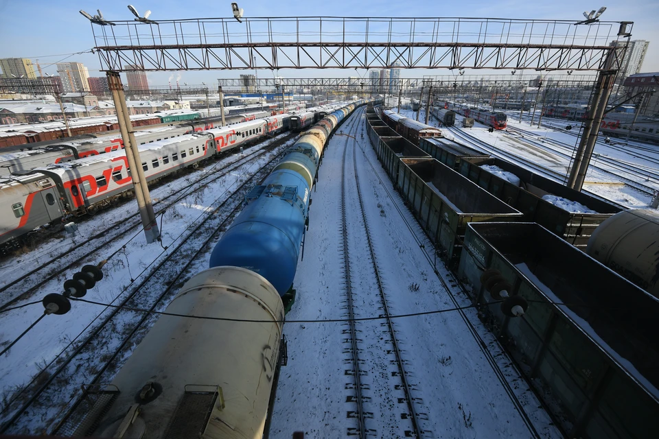В Кузбассе 46-летний мужчина погиб под колесами поезда.