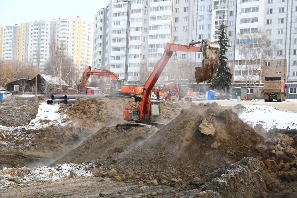 А так ведется строительство школы на Багратиона. Фото: администрация Иркутска.