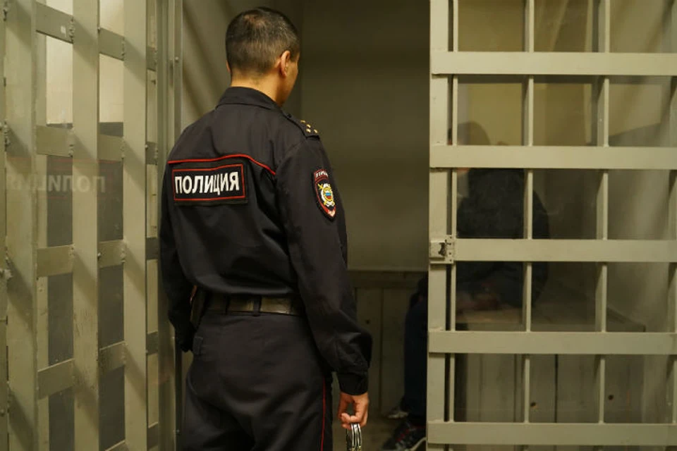 Полиция задержала пассажира, укравшего деньги у таксиста в Иркутске