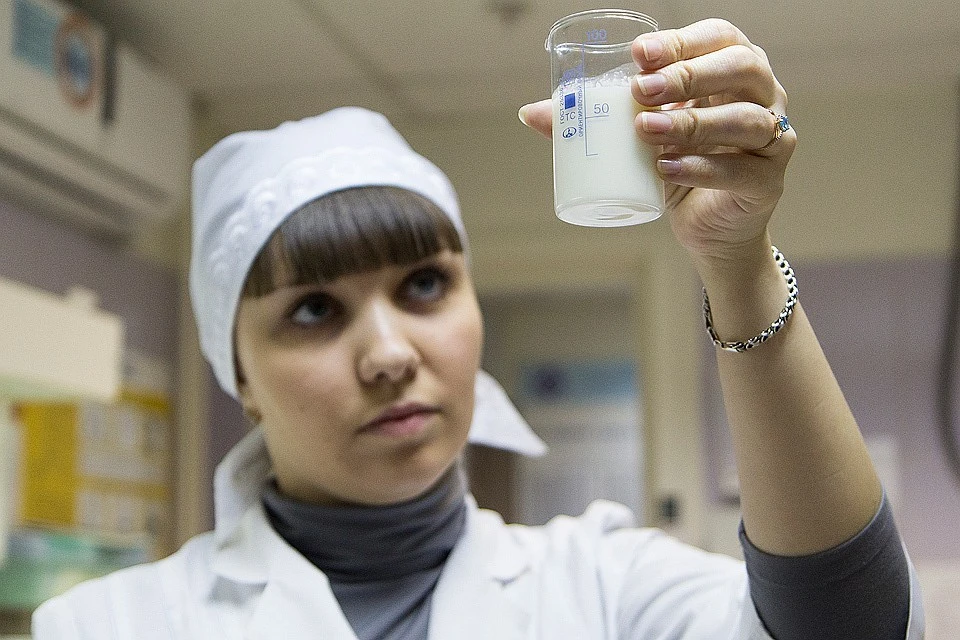 Проверку молочных продуктов провели в лаборатории