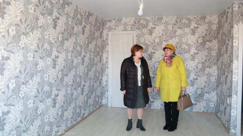 Глава городской администрации Елена Сорокина (слева) призналась в «непростой ситуации» на рынке недвижимости.