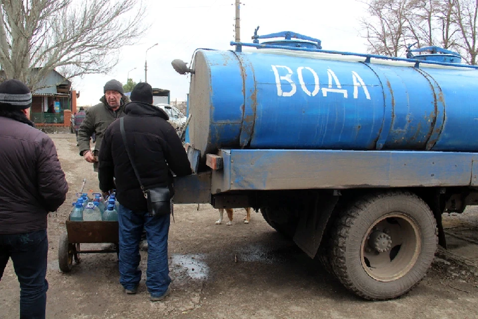 В столице Донецкой Народной Республики остаются проблемы с водоснабжением. Фото: МЧС ДНР