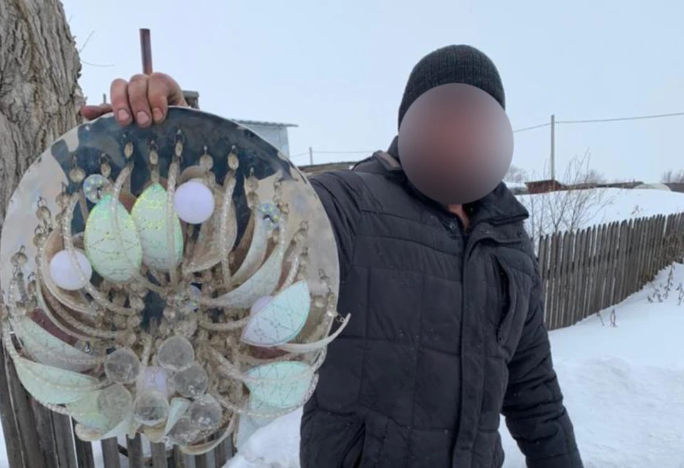Возбуждено уголовное дело по пункту «а» части 3 статьи 158 УК РФ