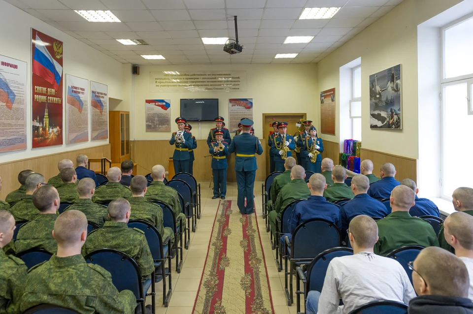Весенний призыв в армию в Санкт-Петербурге в 2022 году