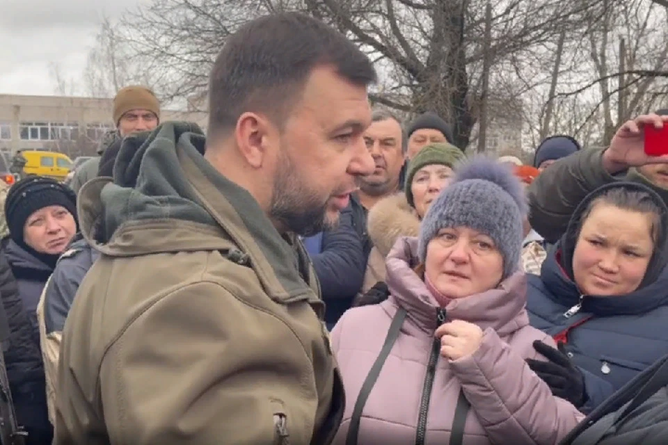 Граждане могут обратиться к Главе ДНР с самыми различными просьбами. Фото: denis-pushilin.ru
