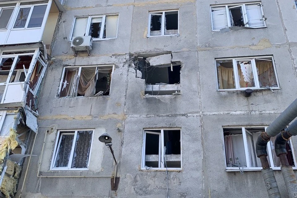 Украинские боевики целенаправленно обстреливают мирных жителей и жилые дома. Фото: АГ Ясиноватая