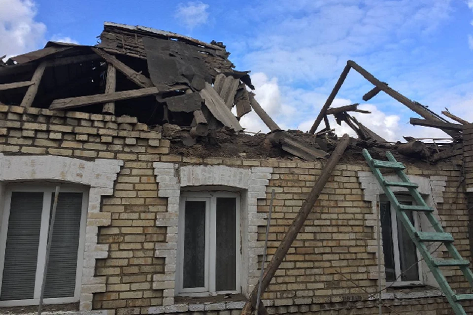 Последствия обстрела ВФУ поселка Александровка. Фото: ТГ/Кулемзин