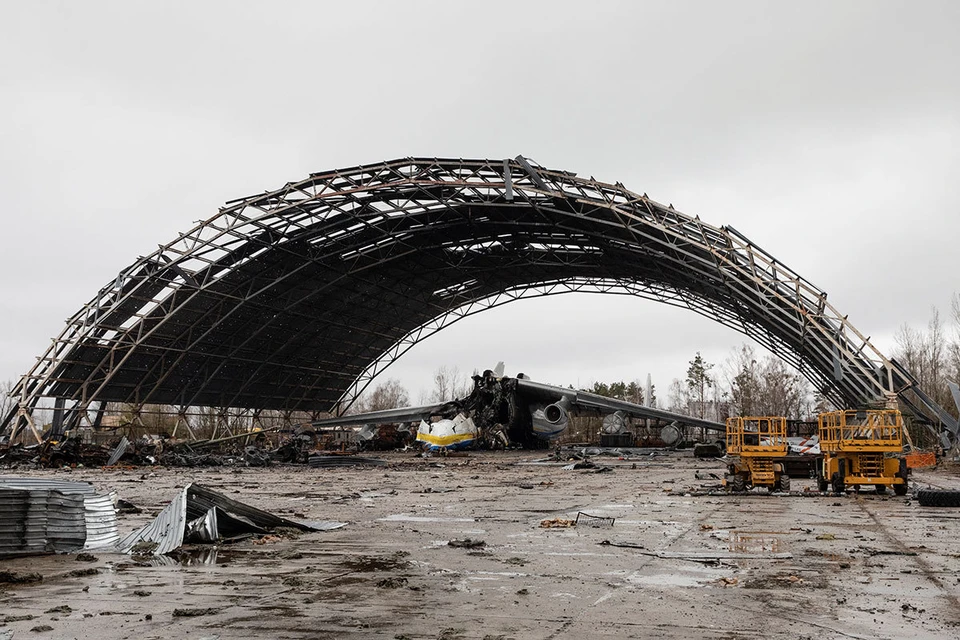 Российскими войсками уничтожаются взлетные полосы военных аэродромов