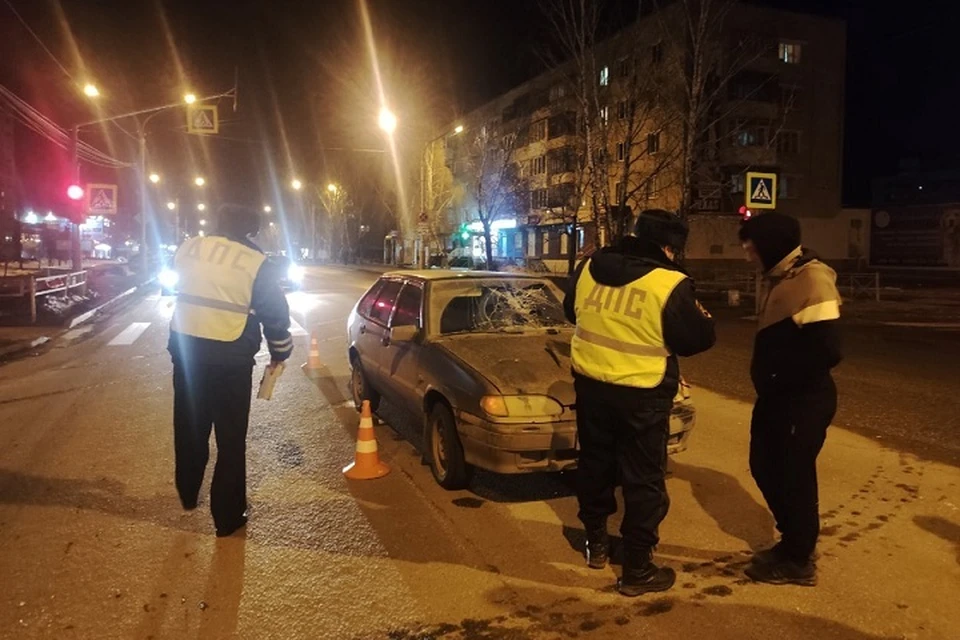 Женщина с сожителем и ребенком шли из гостей Фото: ГИБДД Свердловской области