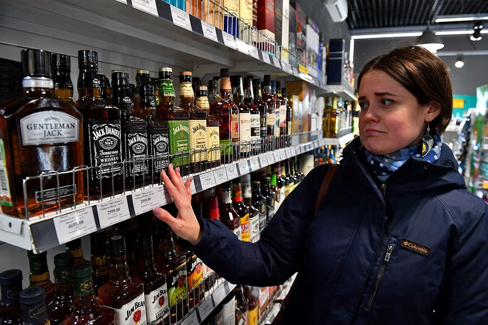 Америка и Евросоюз хотят оставить россиян без фирменного алкоголя.
