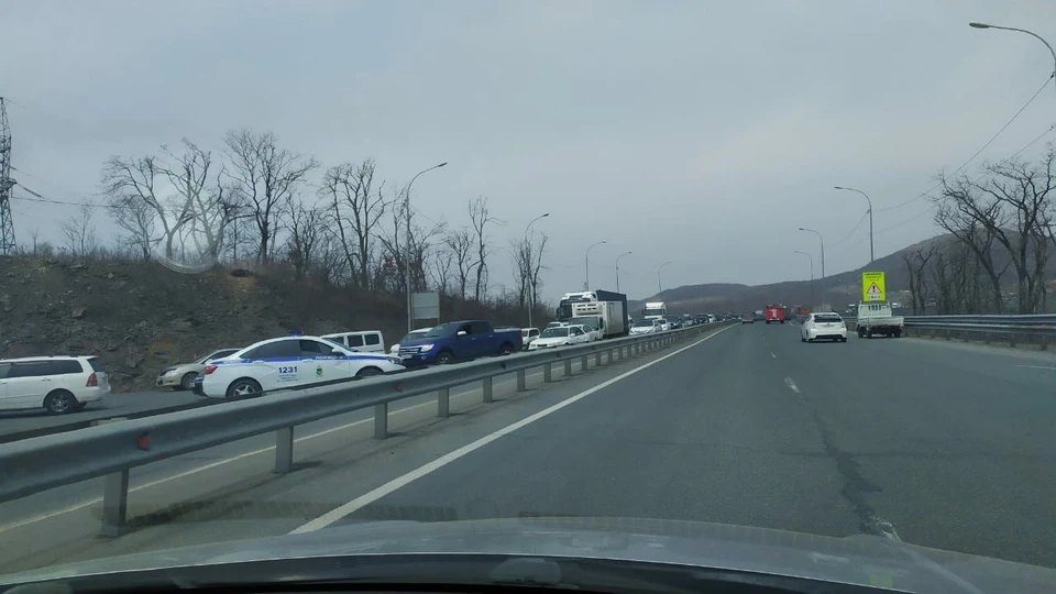 Людям приходится объезжать через Патрокл.