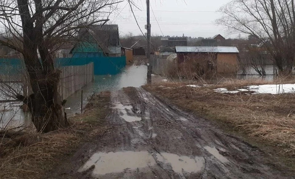 На днях реки вышли из берегов.