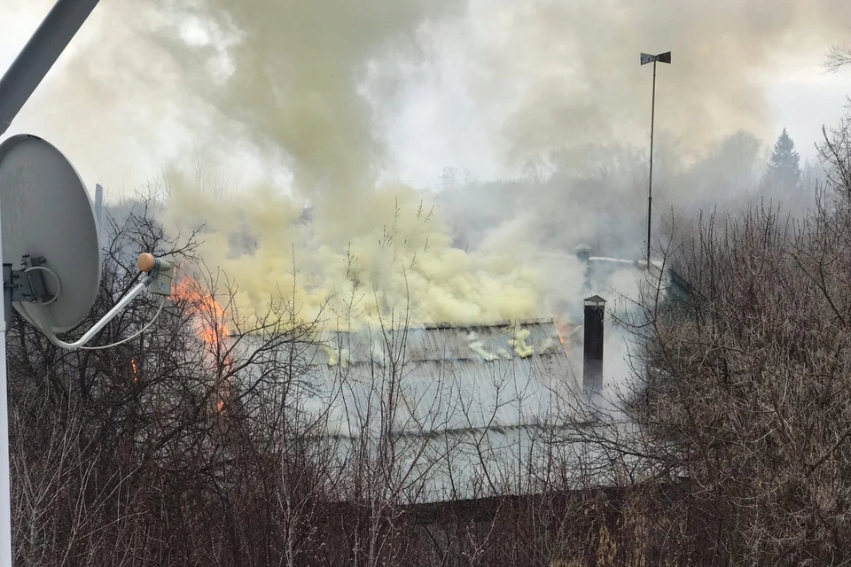 Видео пожар крокус. В поселке Нахабино произошел пожар. Чекмагуш пожар. Пожар в посёлке Магистральном.