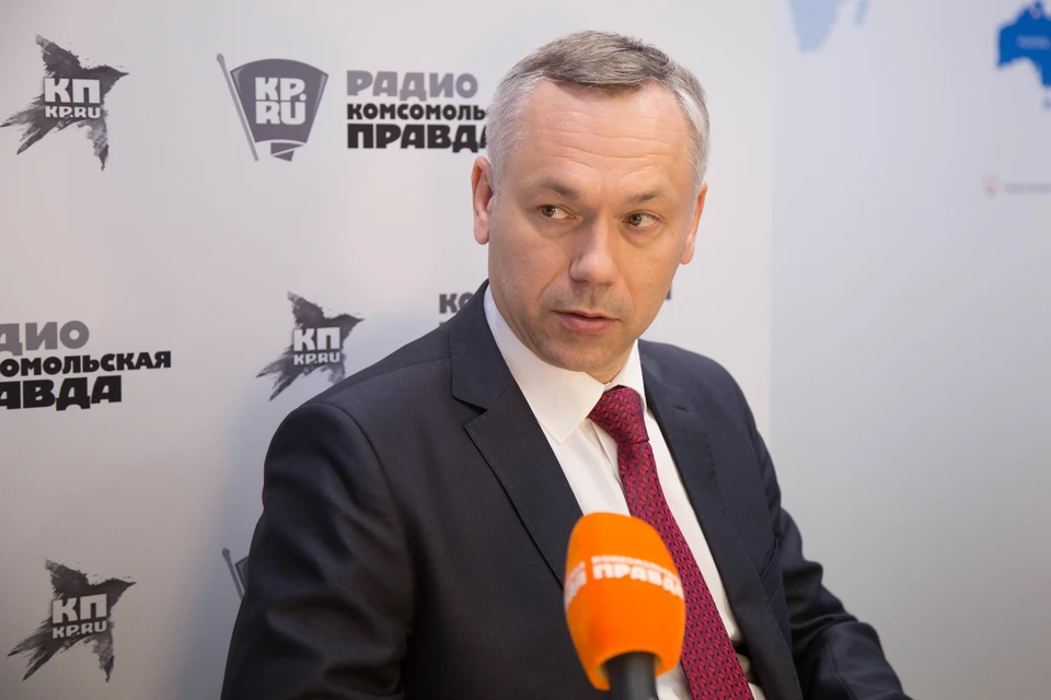 Губернатор ответил на вопросы новосибирцев.