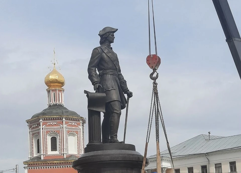 Новый памятник в Саратове