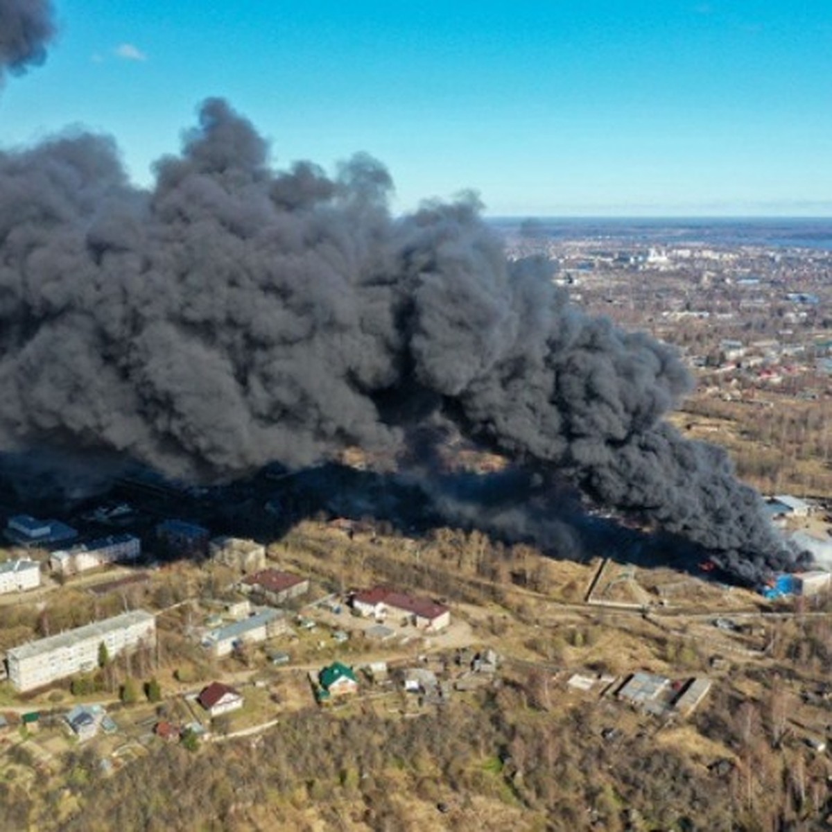 На химзаводе в Ивановской области произошел крупный пожар: есть  пострадавшие - KP.RU