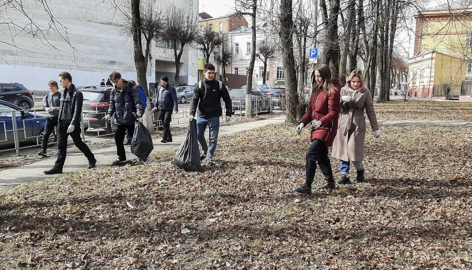 Масштабный общегородской субботник пройдёт 22 апреля в Смоленске. Фото: пресс-служба администрации города.