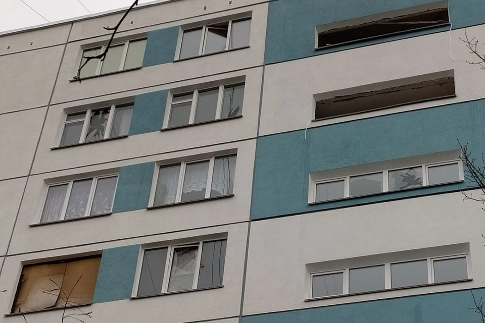 От взрыва пострадали квартиры на трех этажах.